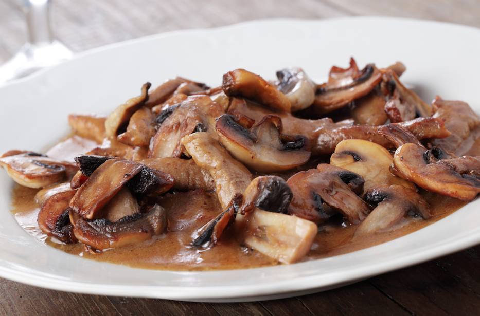 Mushroom Gravy over Mashed Cauliflower [Plant-Based]